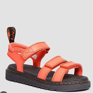 NWT Dr. Martens Youth Klaire Coral Athena Leather Strap Sandals
